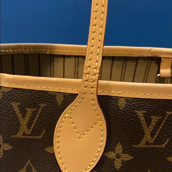 Louis Vuitton Neverfull MM - Picture 5 of 16